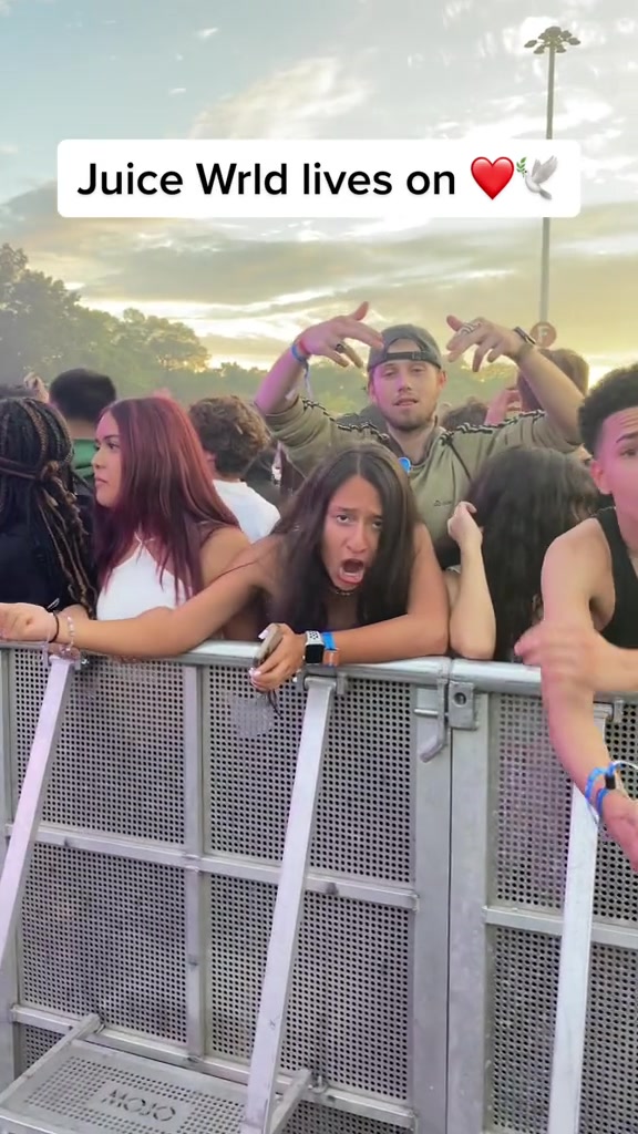 @Rolling Loud