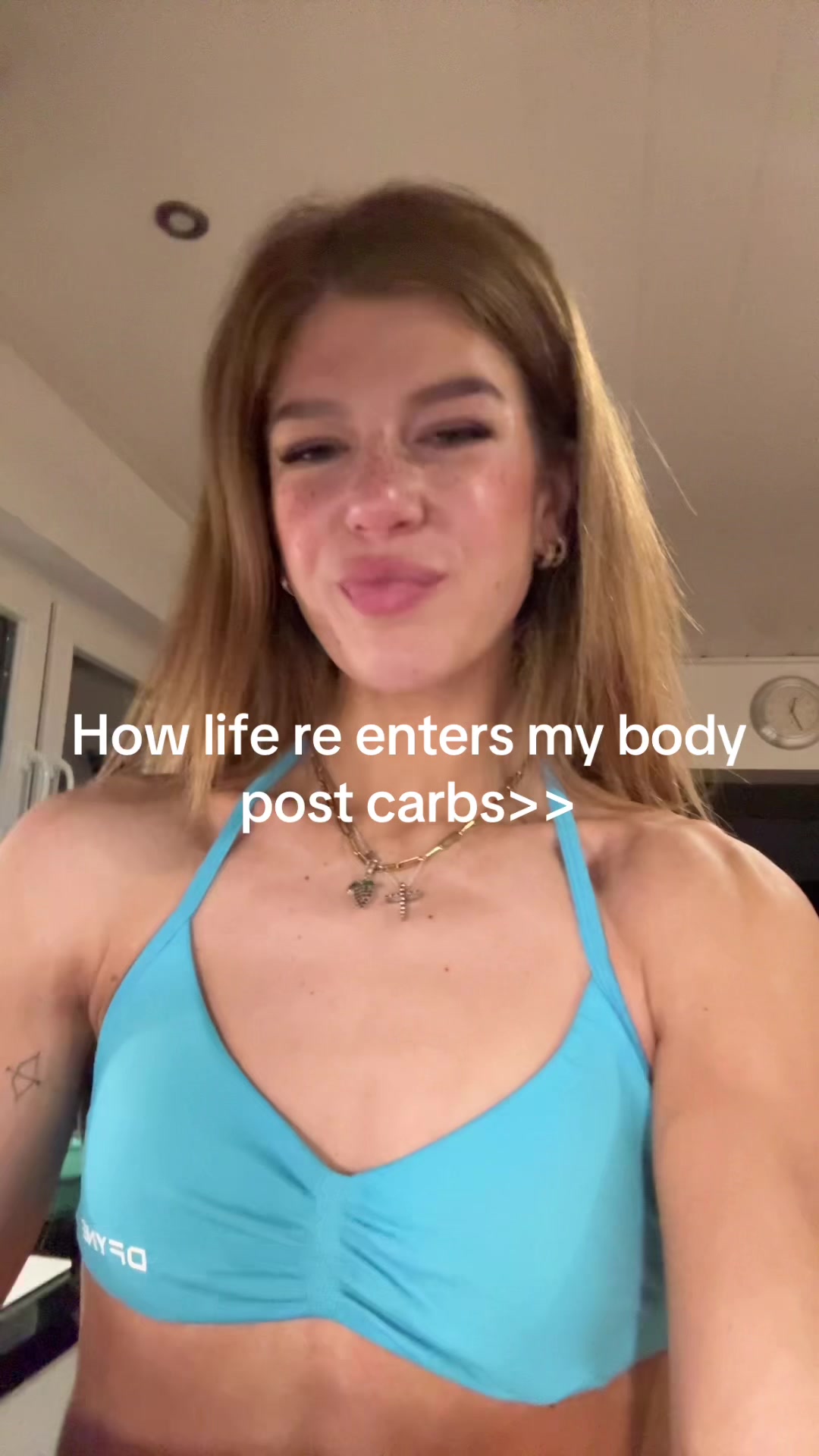 @Julia 🥥 npc bikini athlete