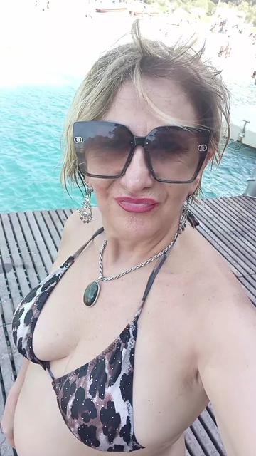 @Anna Meloni589