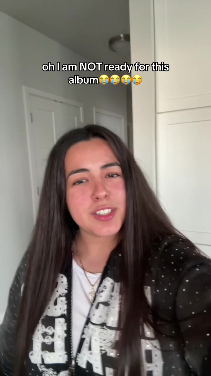 @Angelina&trade;️