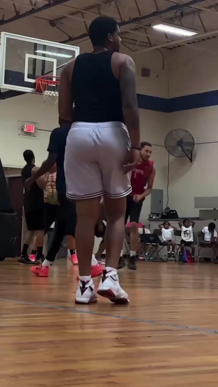 @DeeFitness 😤💪🏾💪🏾