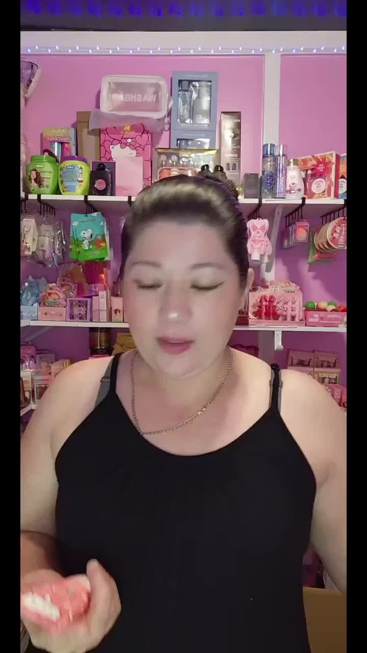 @Kiticosmetics