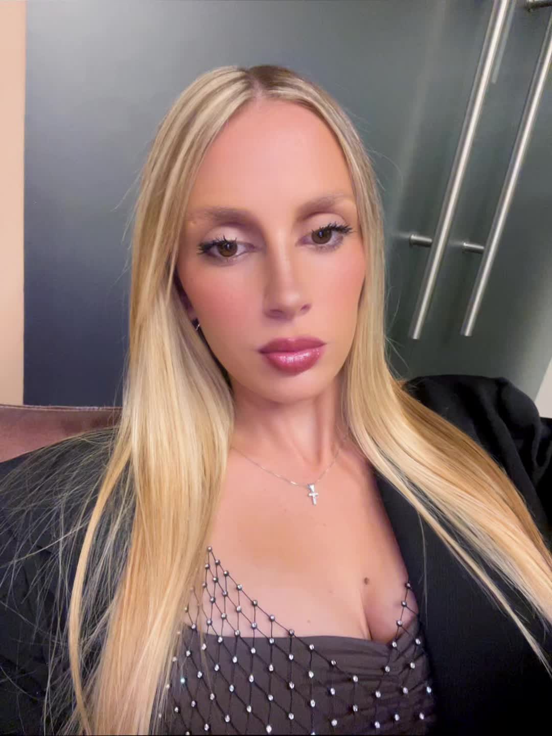 @Esteveztiziana