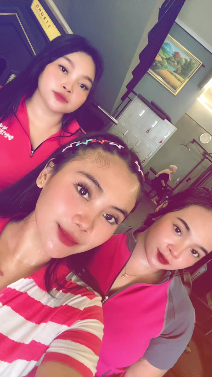 @Estervania03