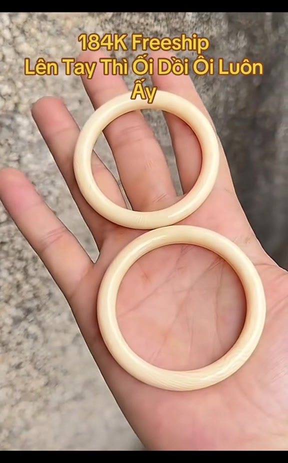 @Tạp Ho&aacute; Mới Mở Nhi