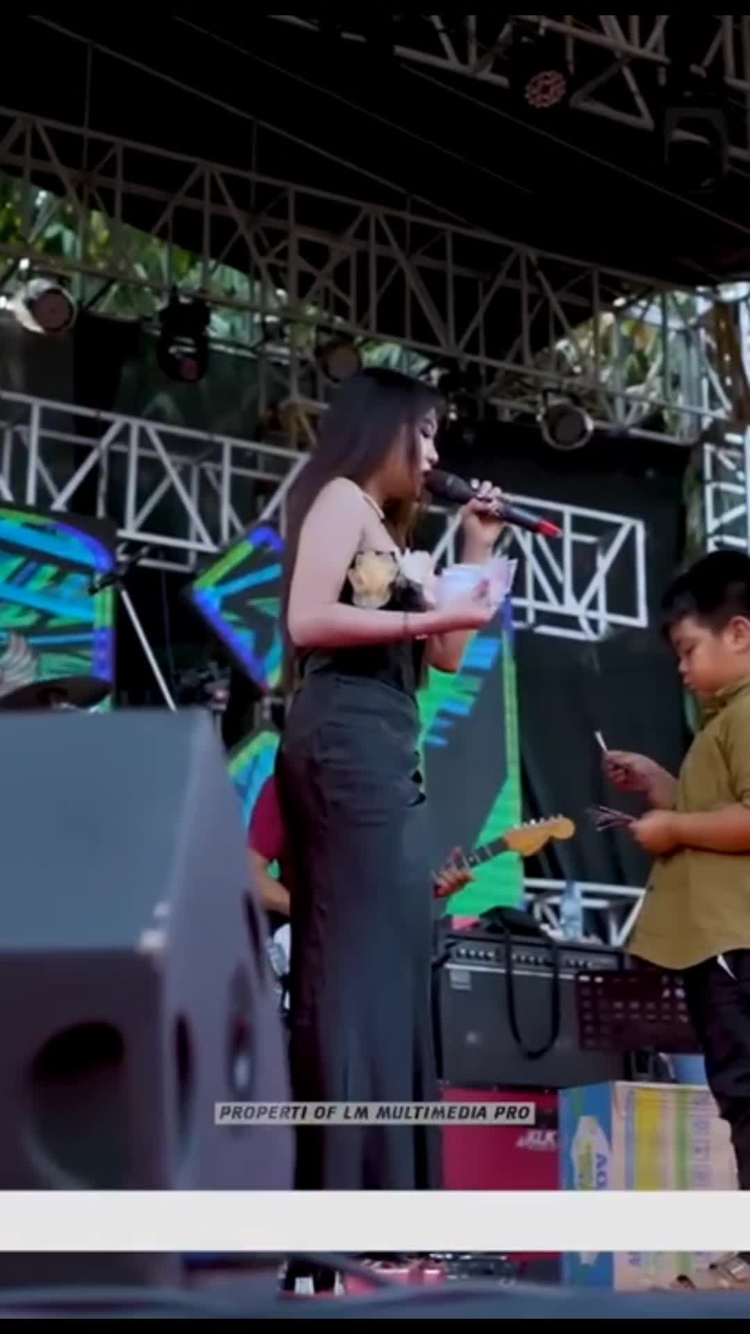 @𝐊𝐔𝐋𝐈_𝐆𝐀𝐍𝐓𝐄𝐍𝐆👷