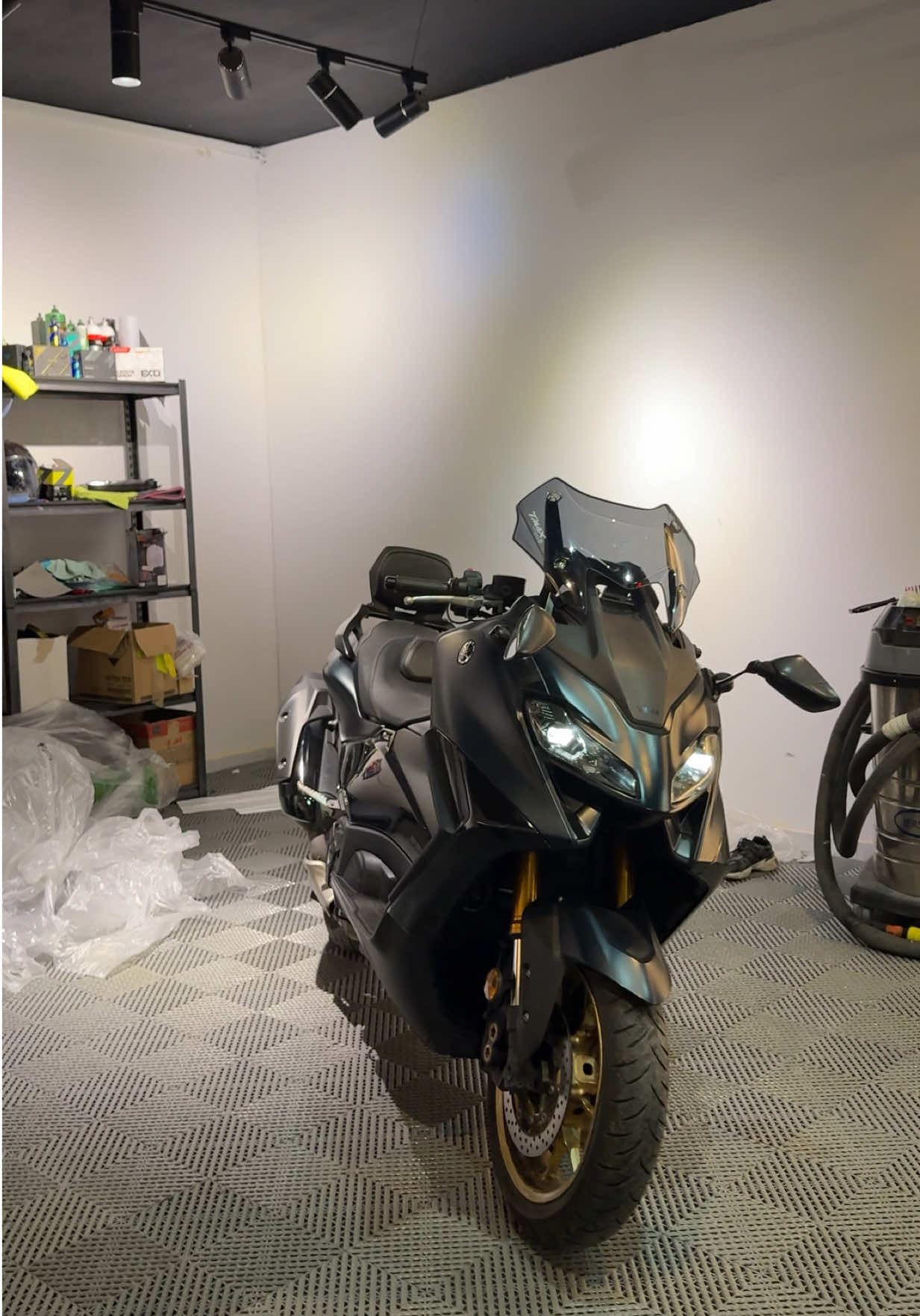 @monza.private.detailing