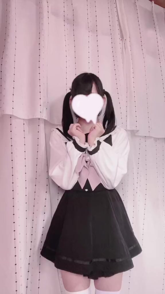 @まにゃ