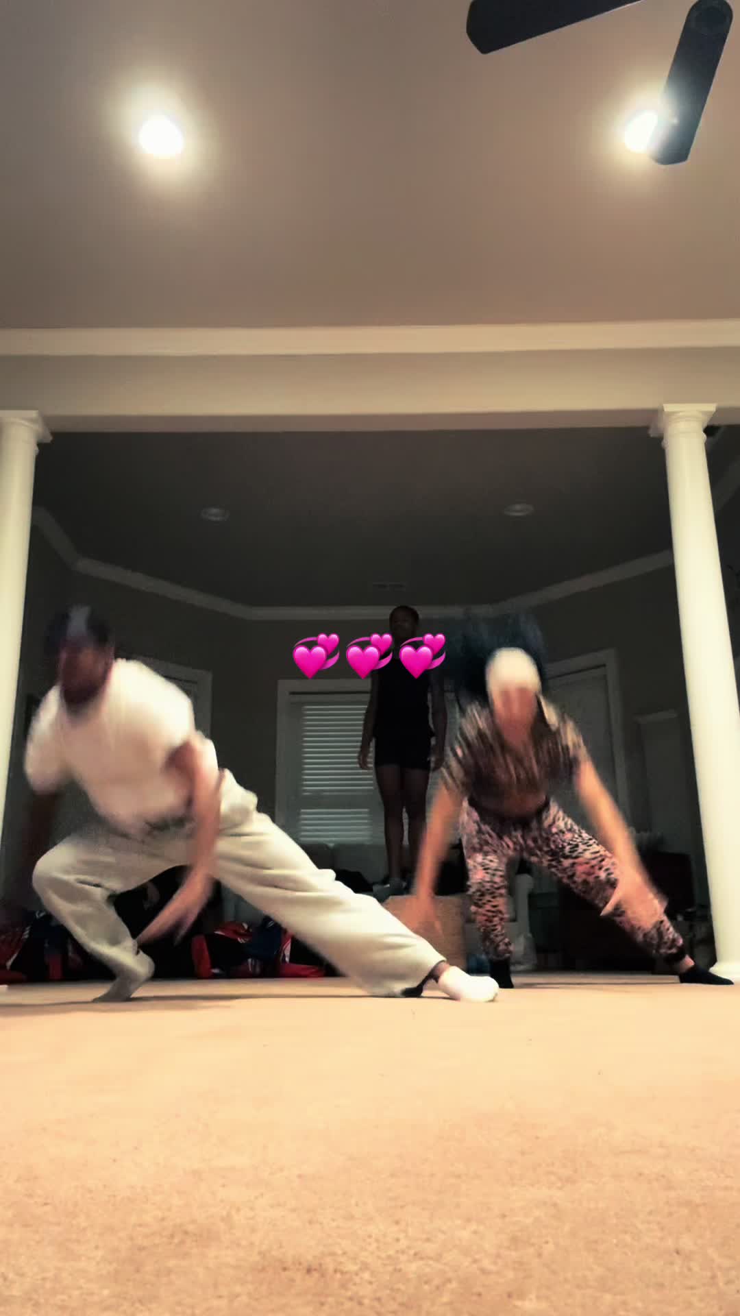 @L I Y A H H