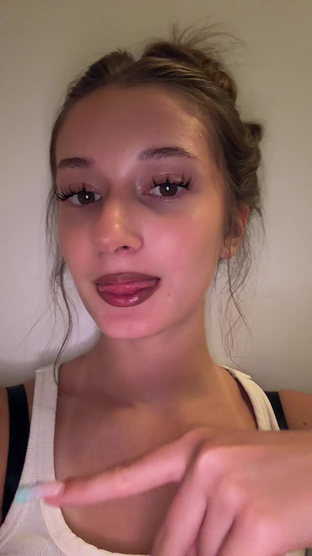 @zuziash1tpost