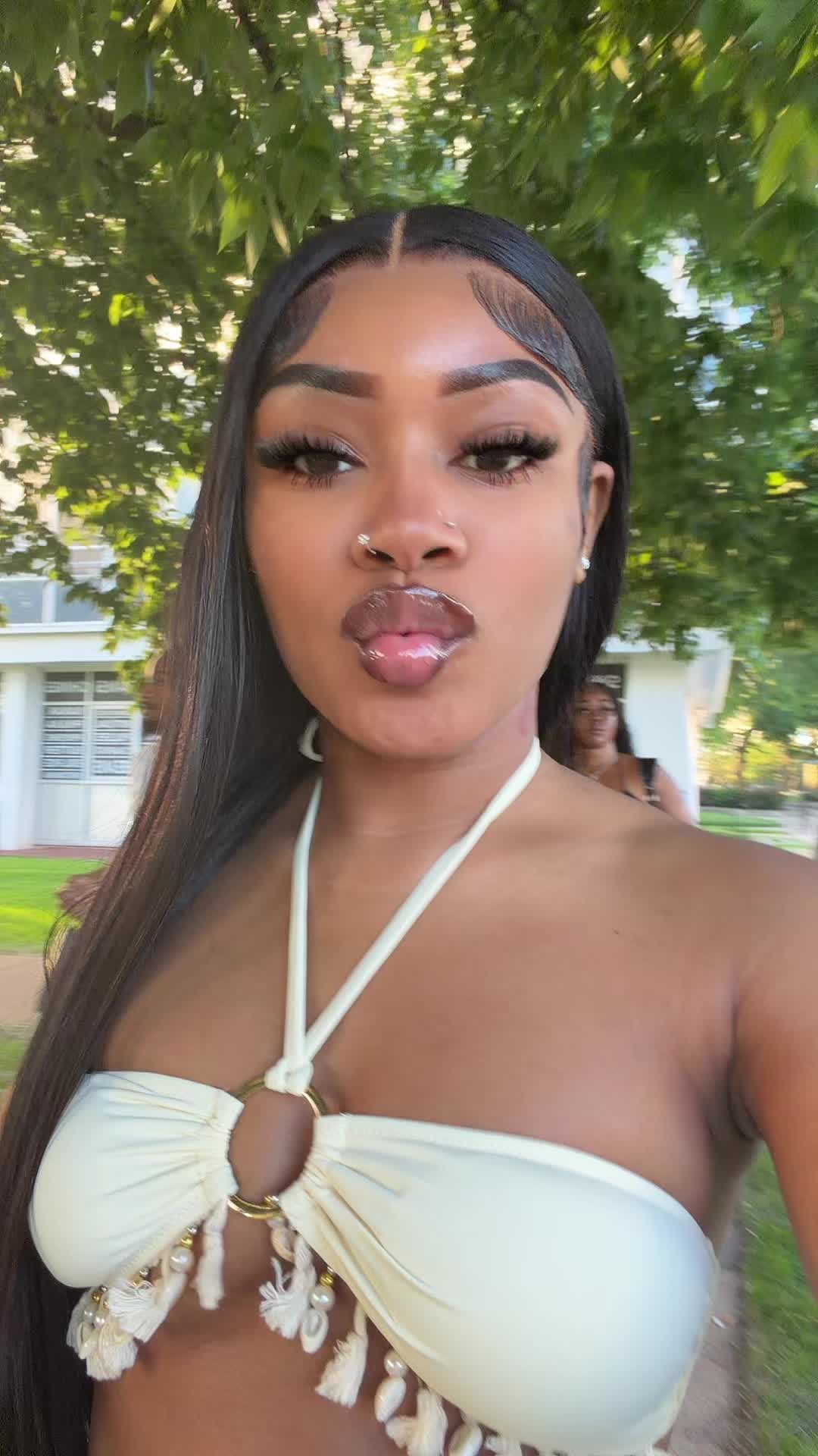 @theonlyniy__