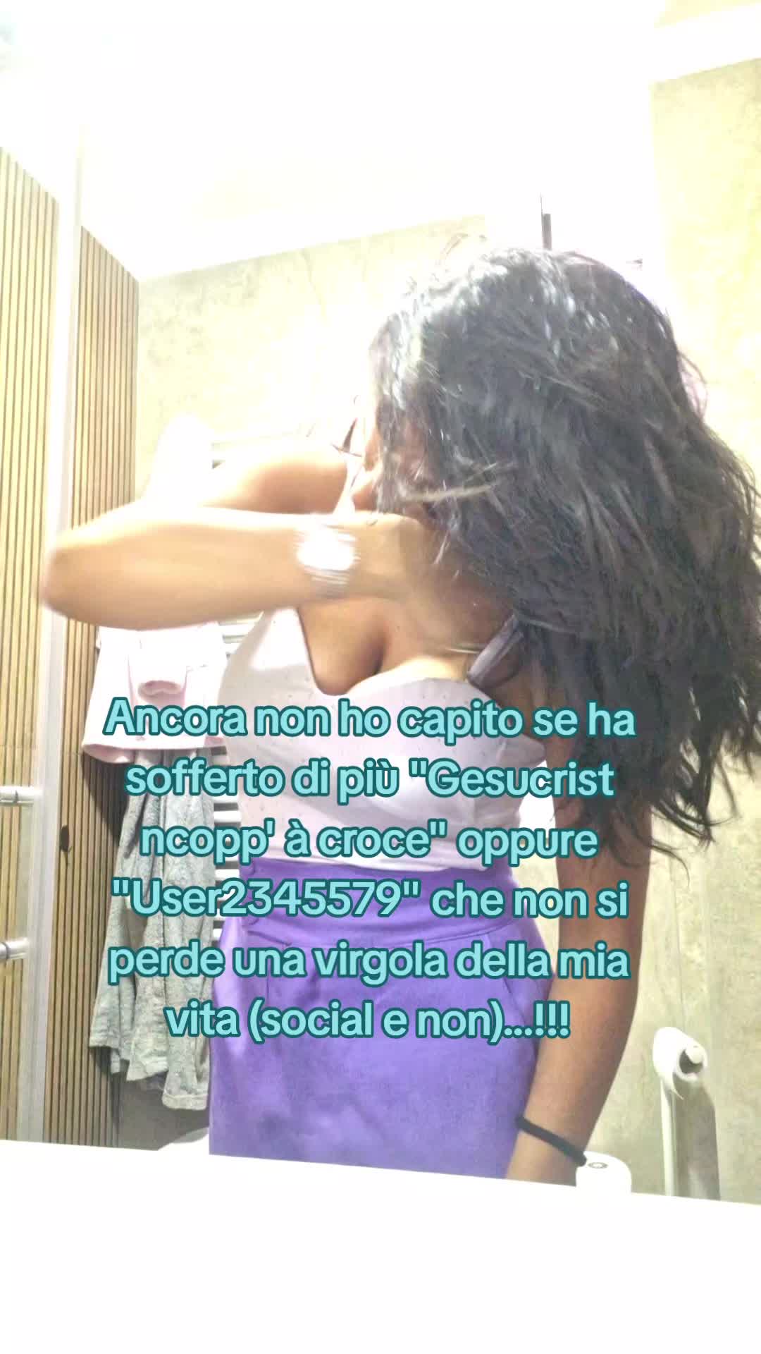 @Anna Muo&igrave;o