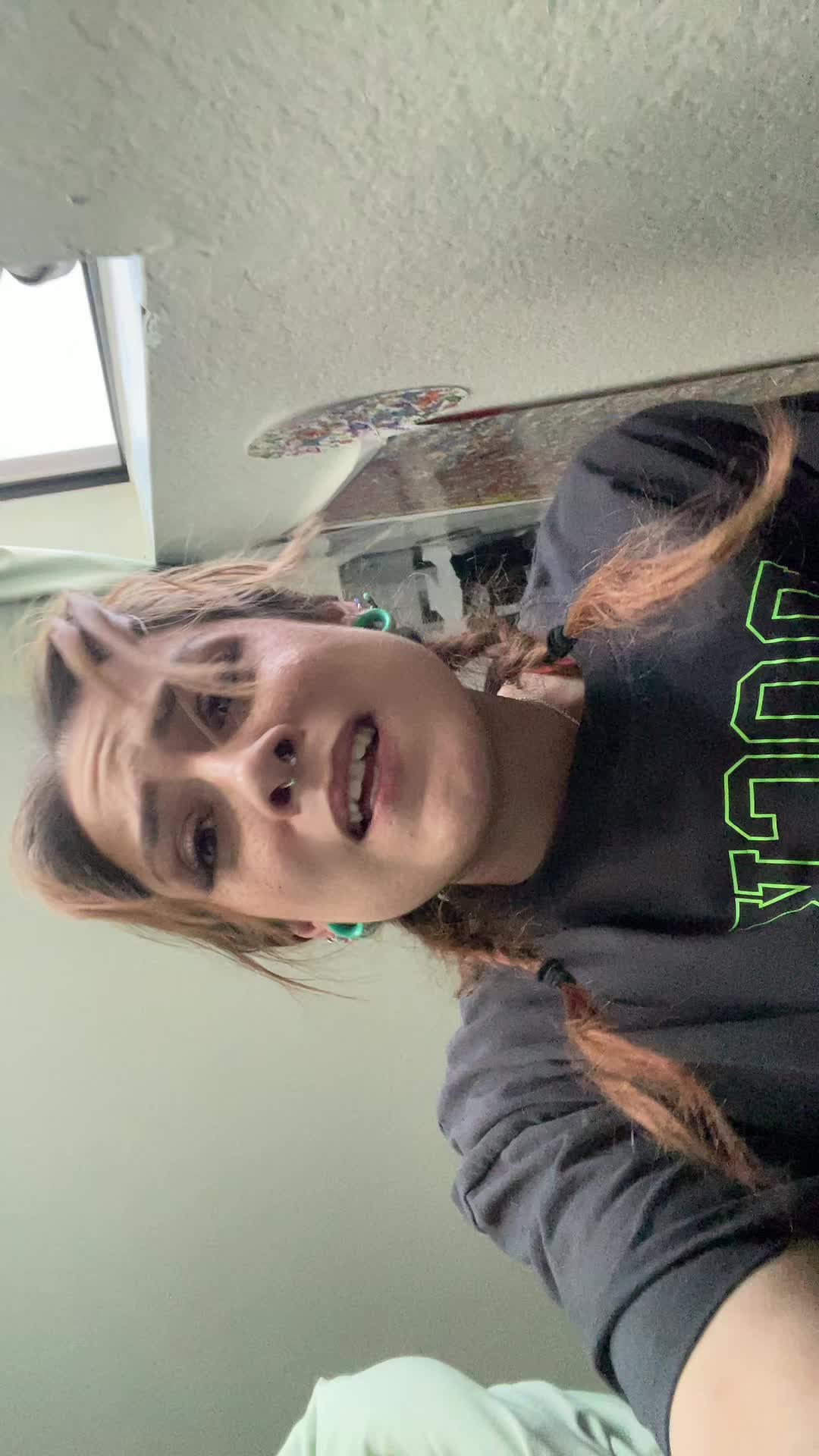 @anessarae