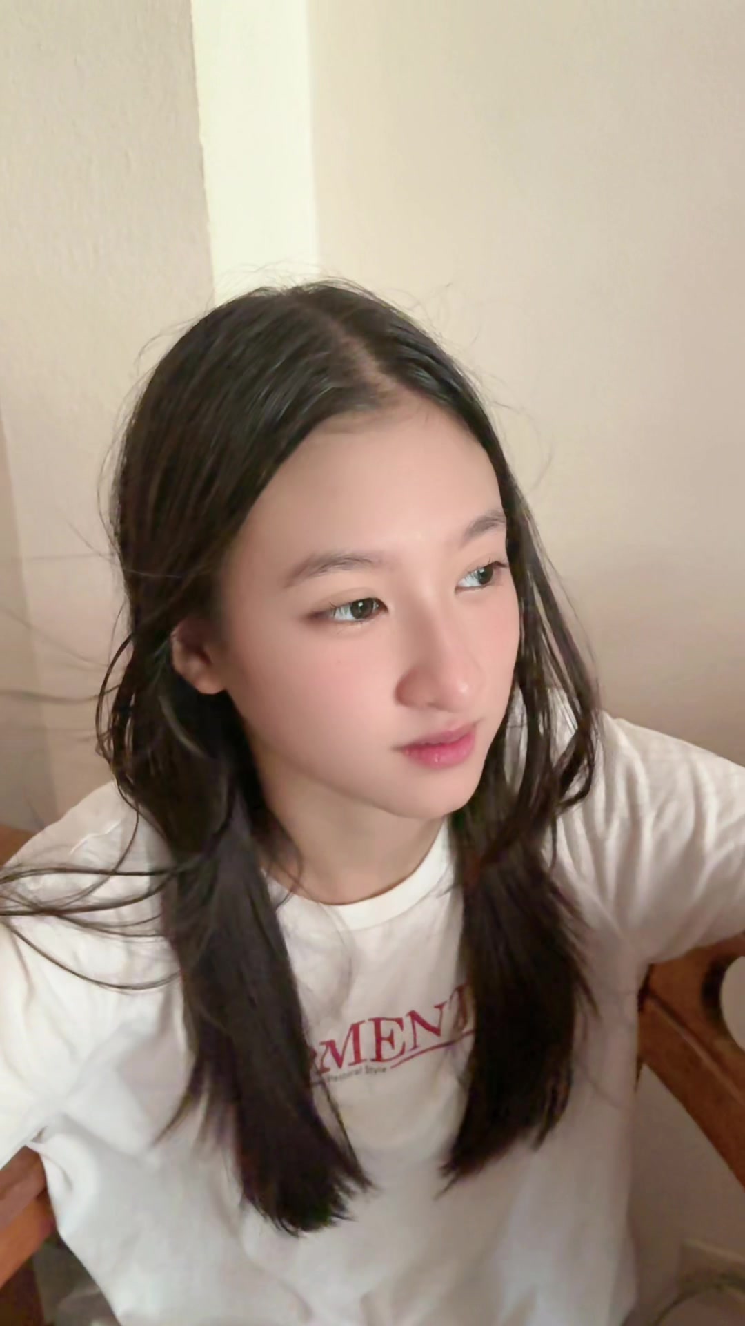 @Bee
