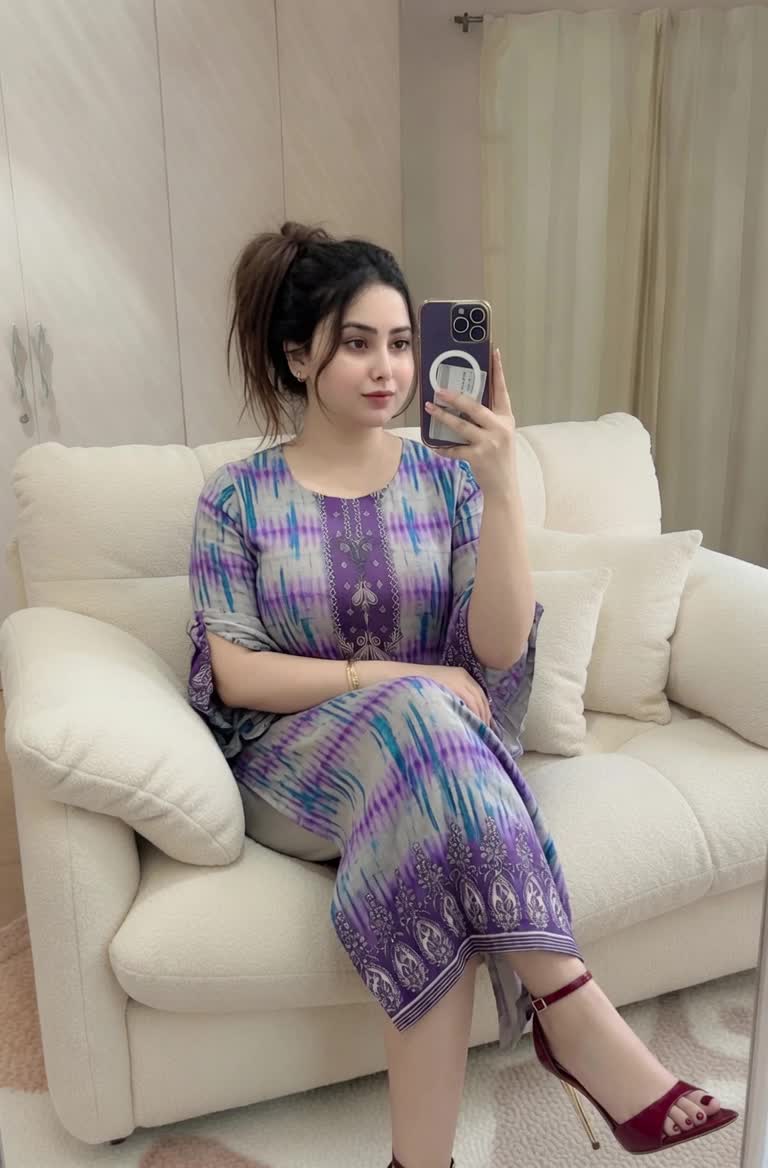 @Komal ♥️