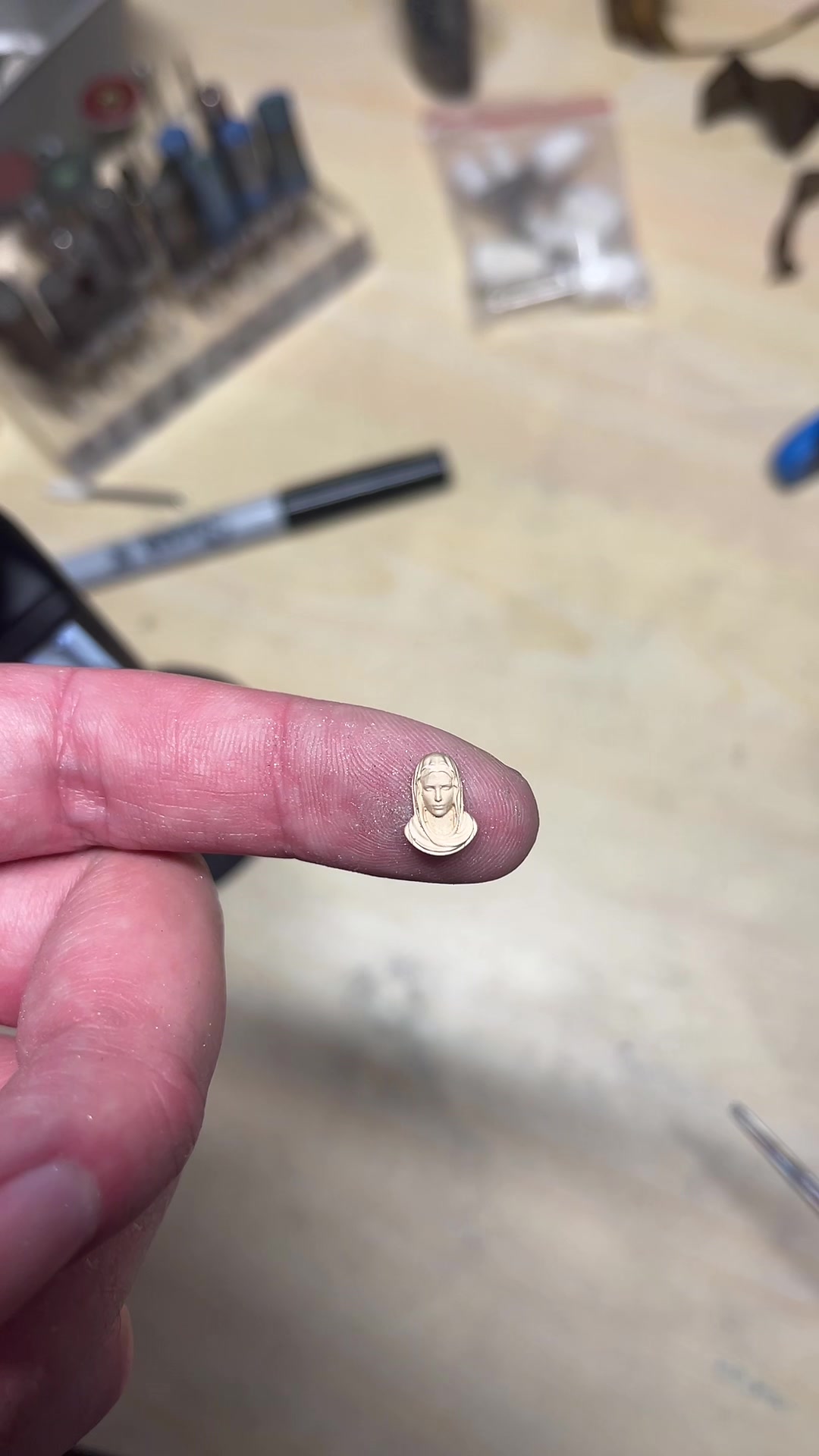@flyjeweler