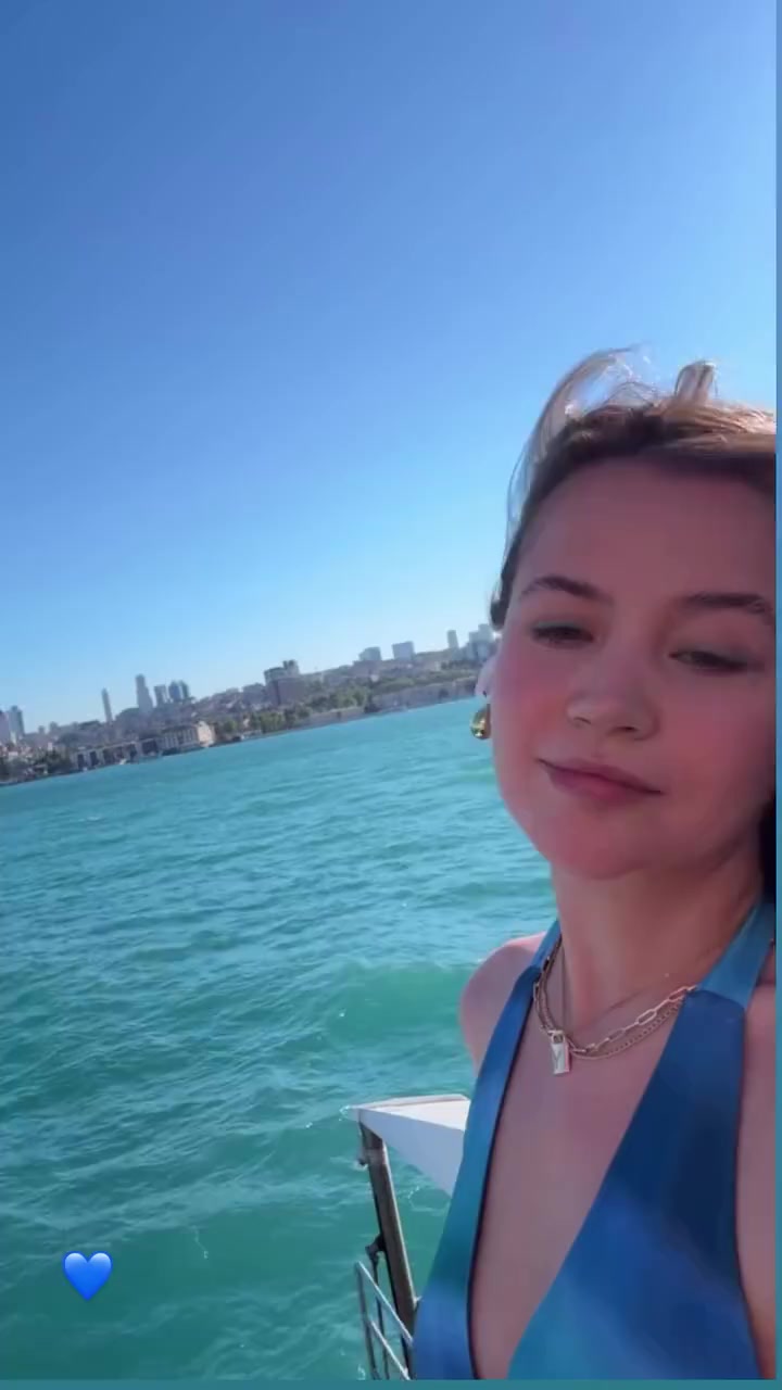 @Ягмур Юксель 🌹🌹🌹