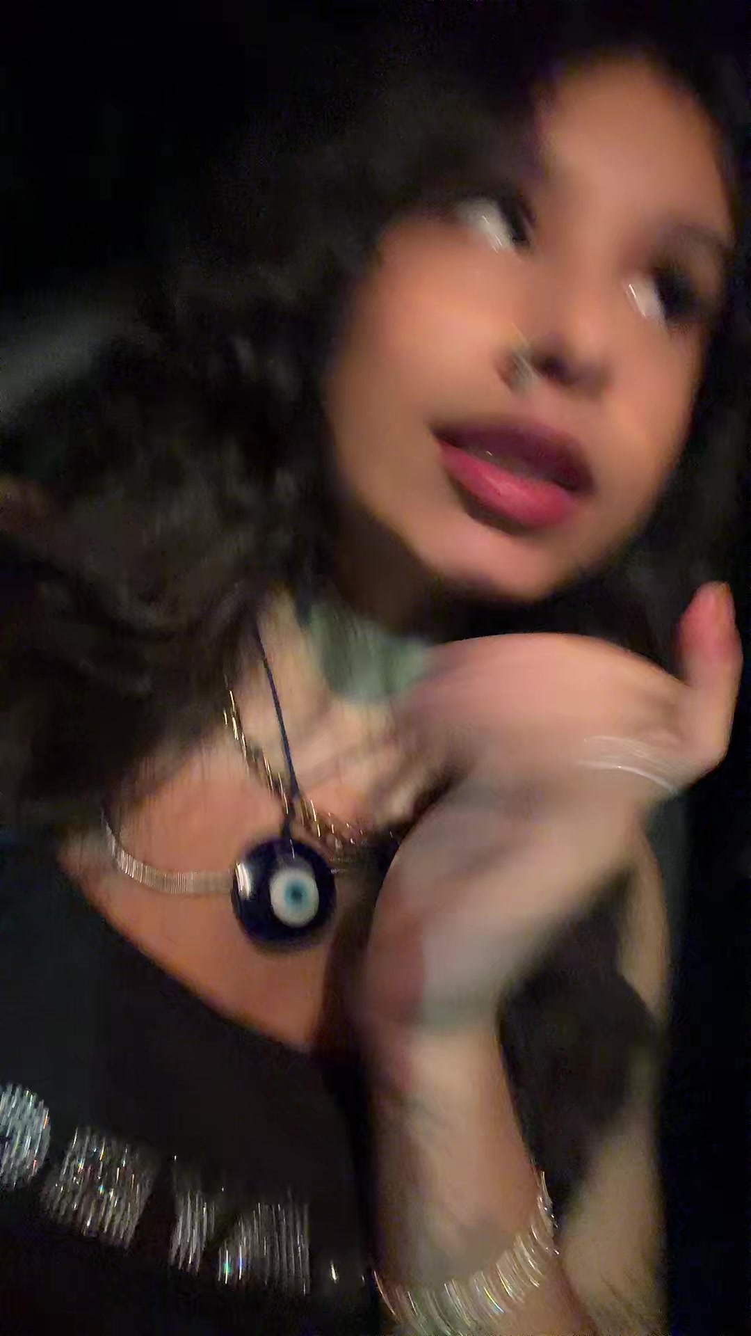 @Renata🧿