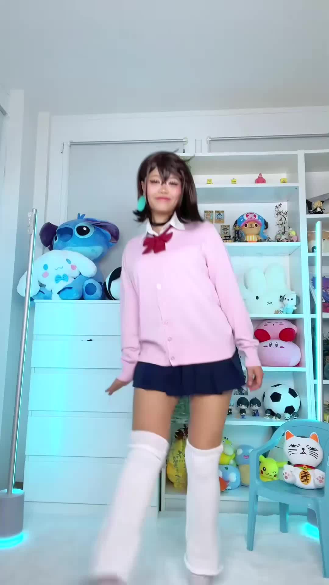 @szucslilla74016024