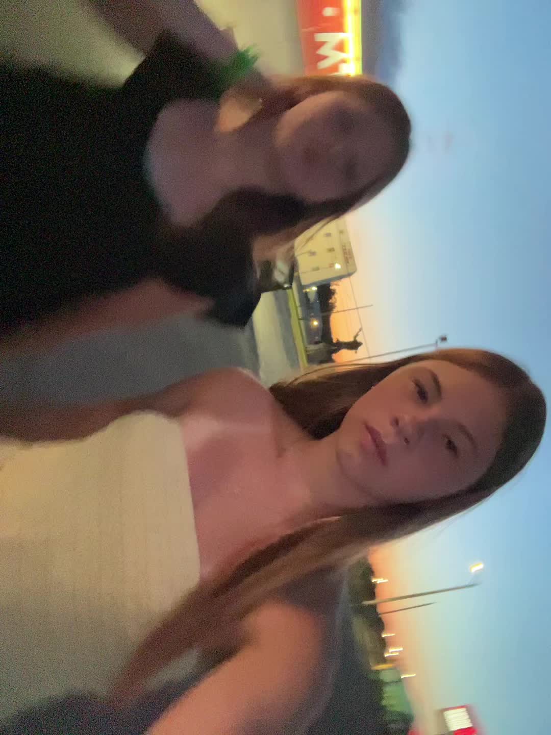 @️🦖👑chlo👑🦖