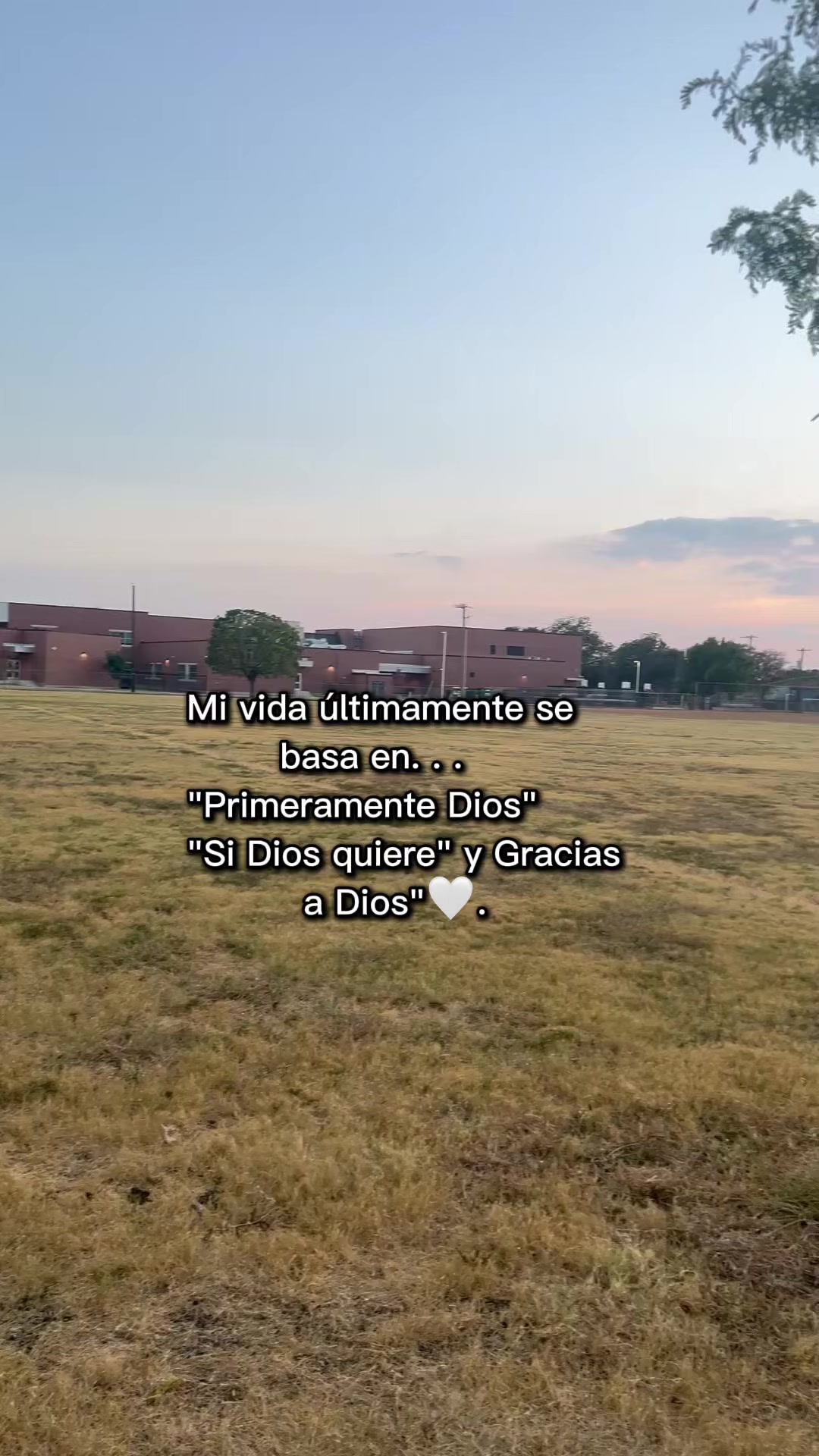 @Beatríz🫅🏻🤩🌻