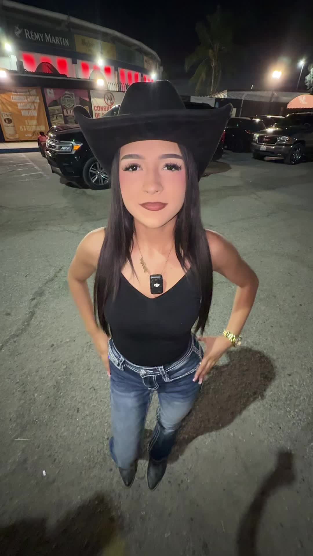 @chowbabygirl