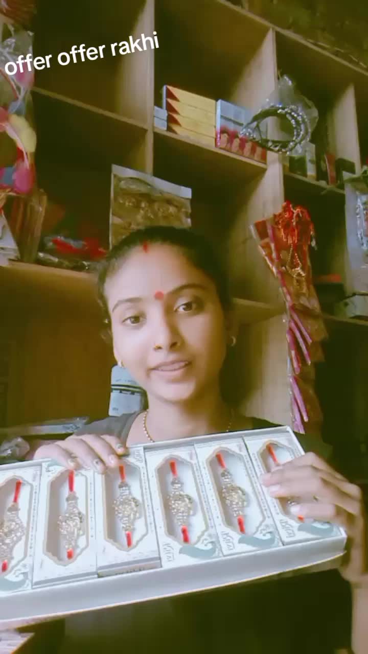 @Royal 👑👸 Queen 👑
