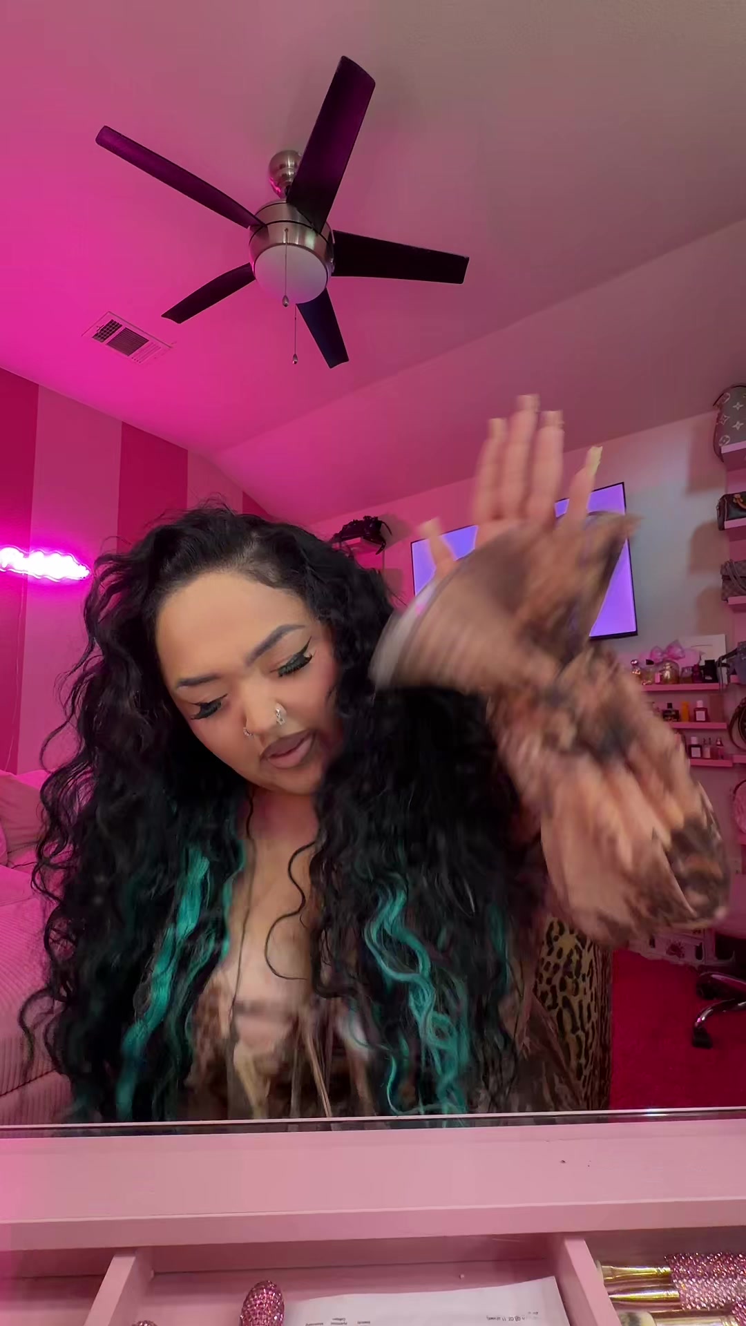@The Pink Libra