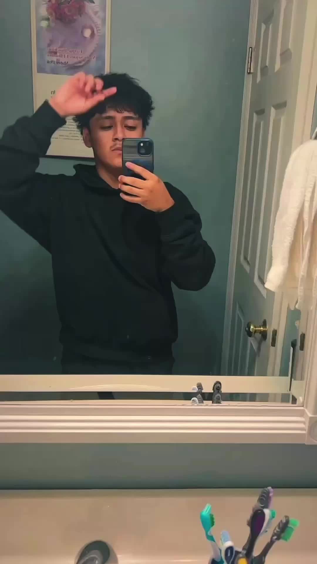 @Xvix