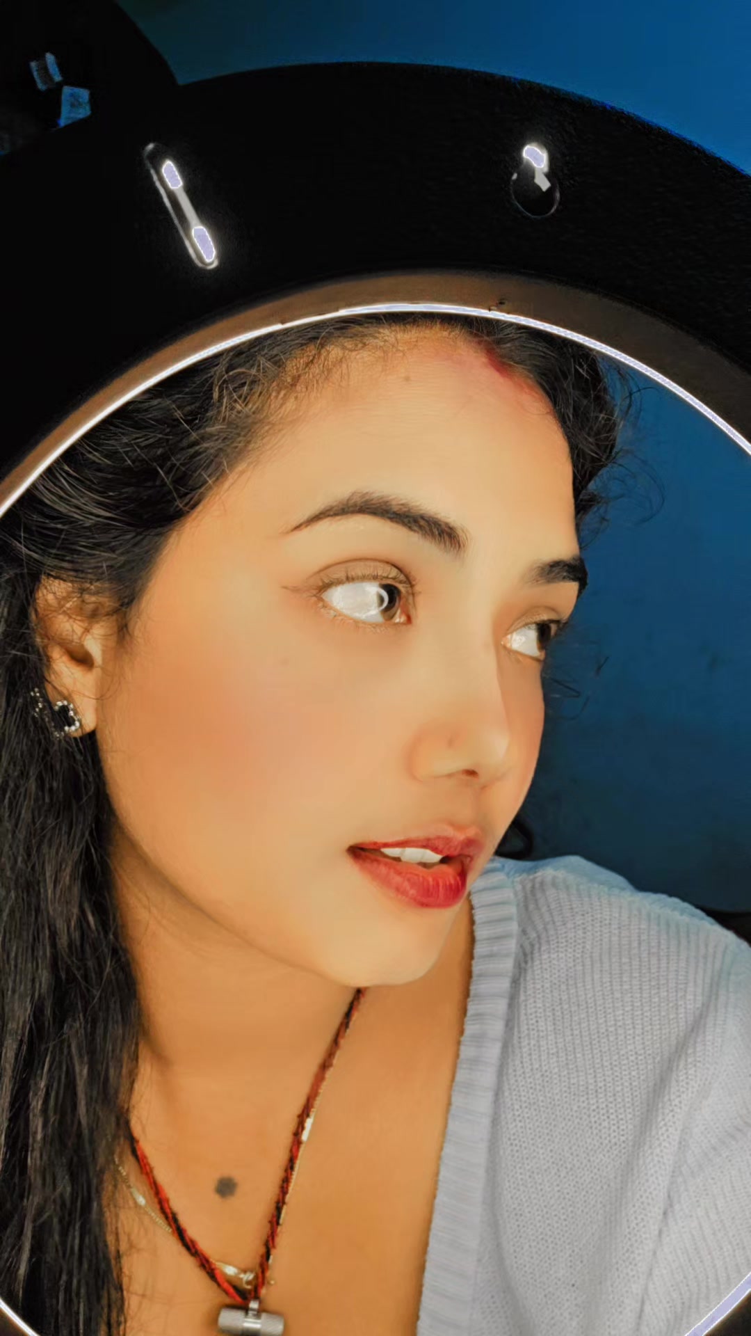 @lovely Anisha 44