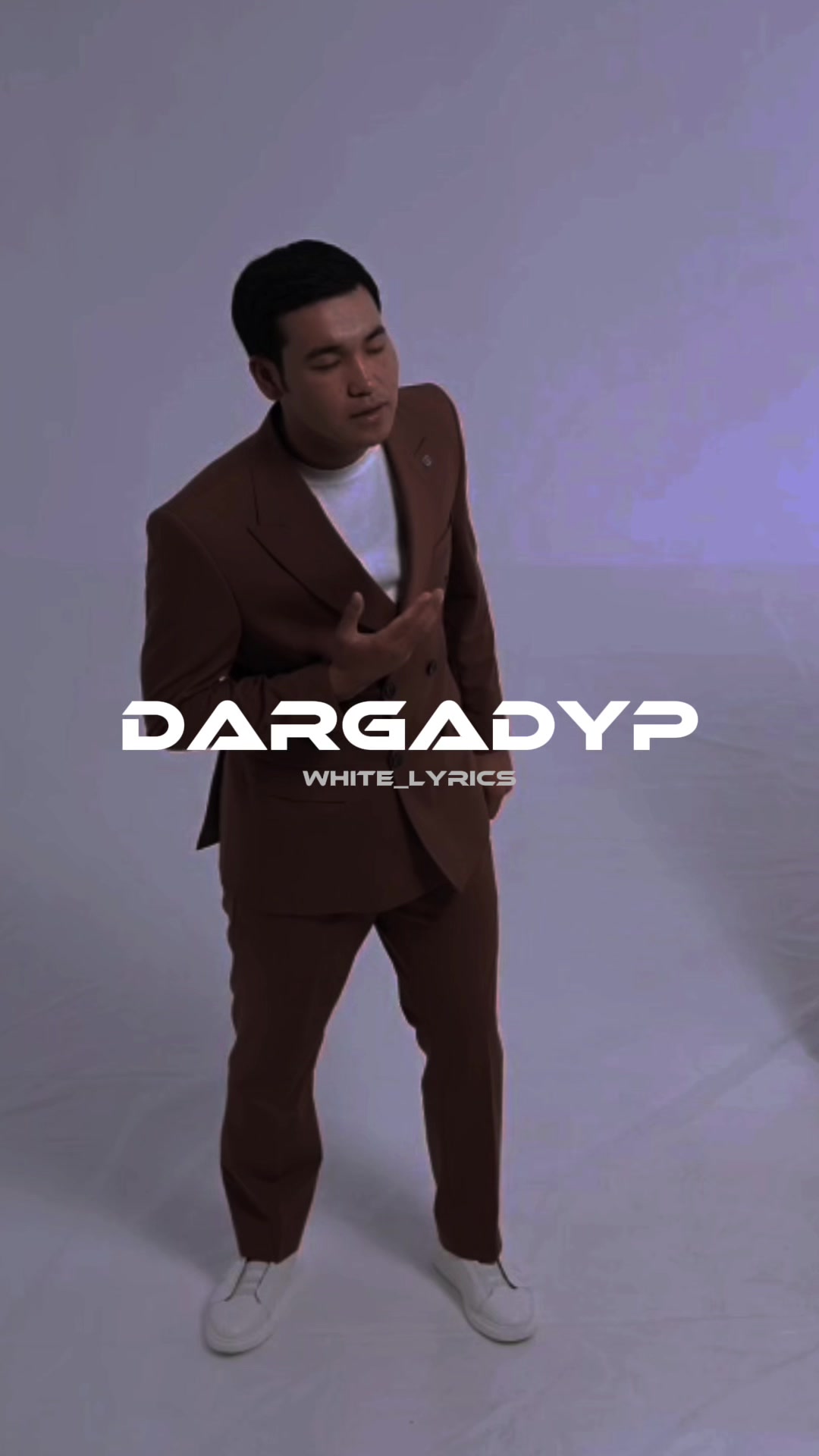@🎧𝙬𝙝𝙞𝙩𝙚.𝙡𝙮𝙧𝙞𝙘𝙨🎧