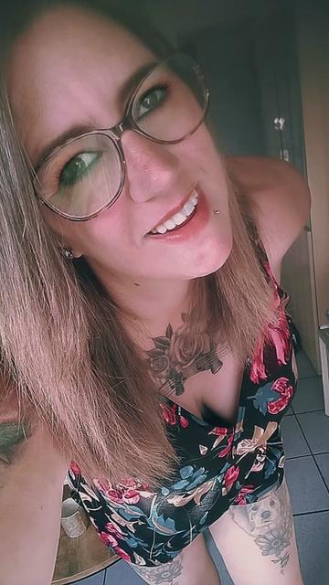 @🎀ɐuɐɾ̣ʇɐꓕ_bleeegh🤘🏻🎀