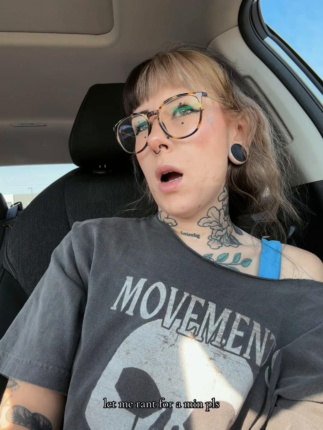 @𝖑𝖎𝖓𝖟𝖒𝖊𝖈