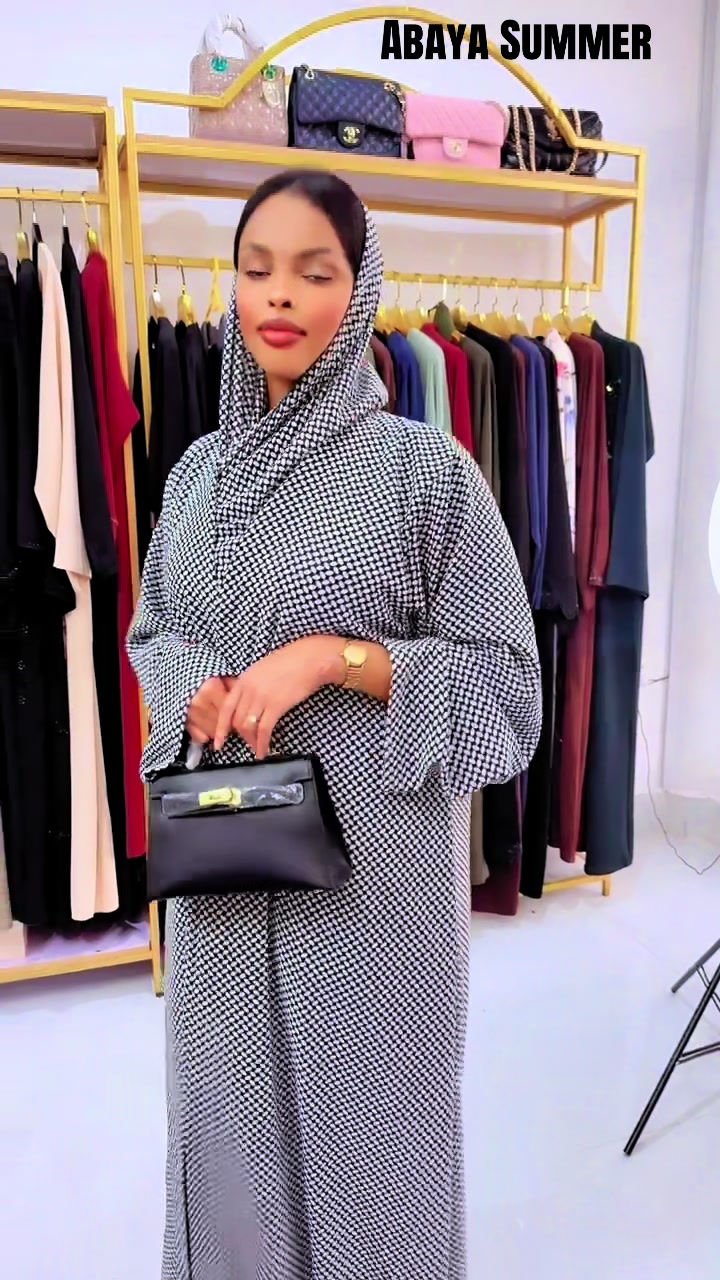 @Fadumo Riyaad