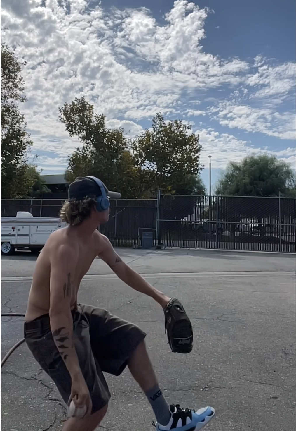 @TH