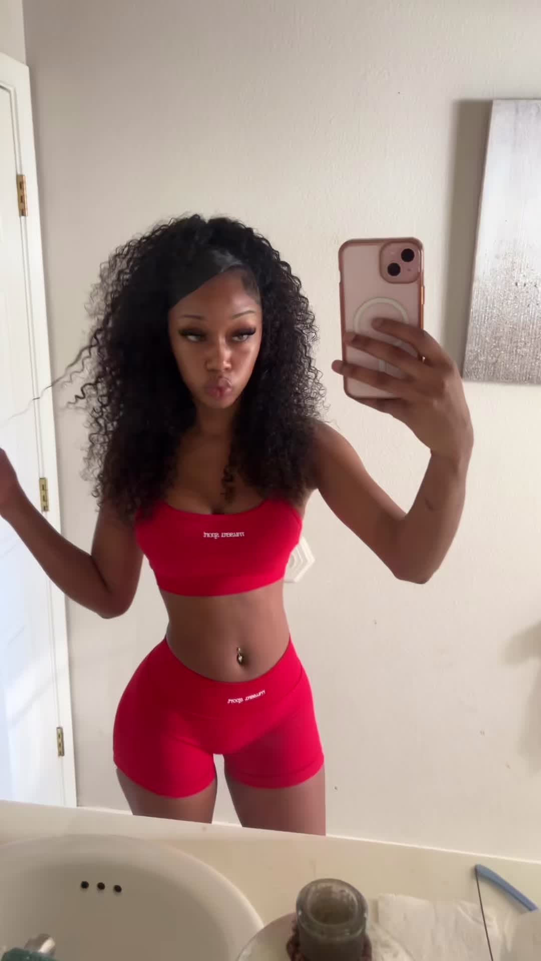 @mouthfullofninii