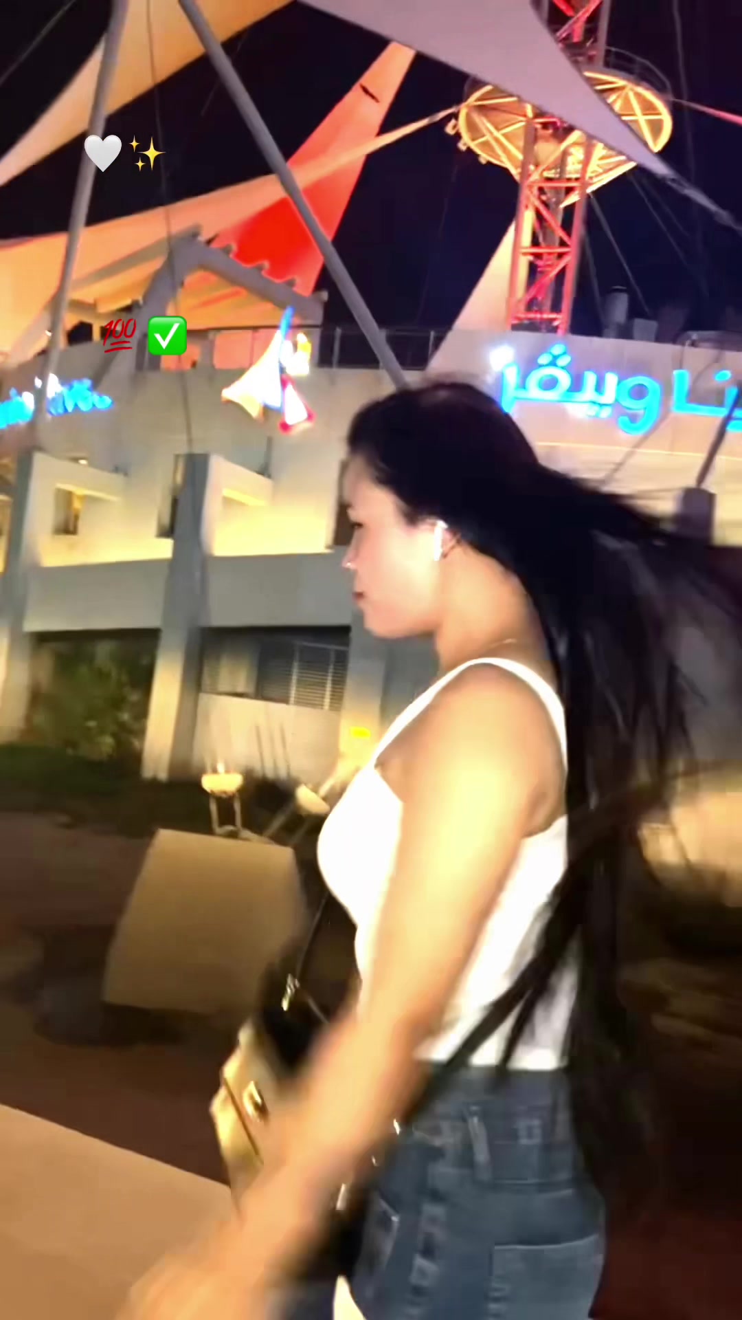 @Nilam🖤