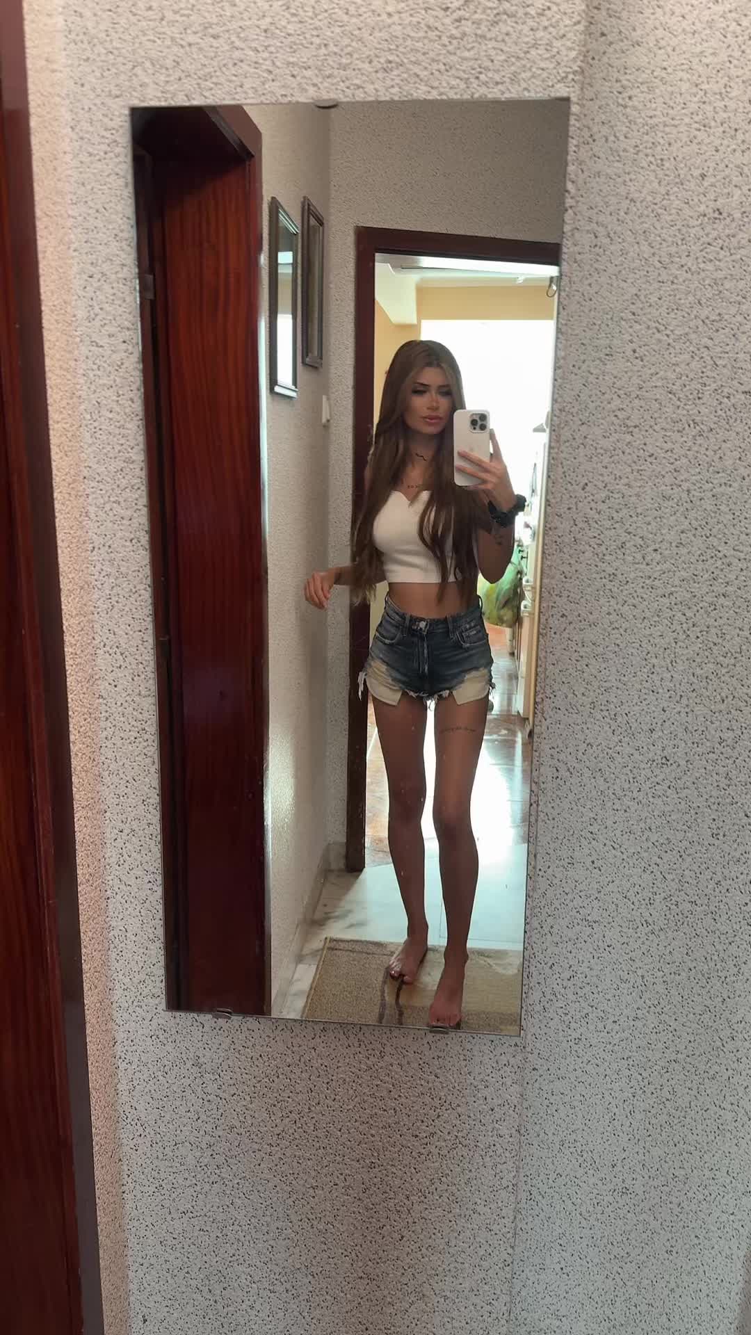 @✨D✨