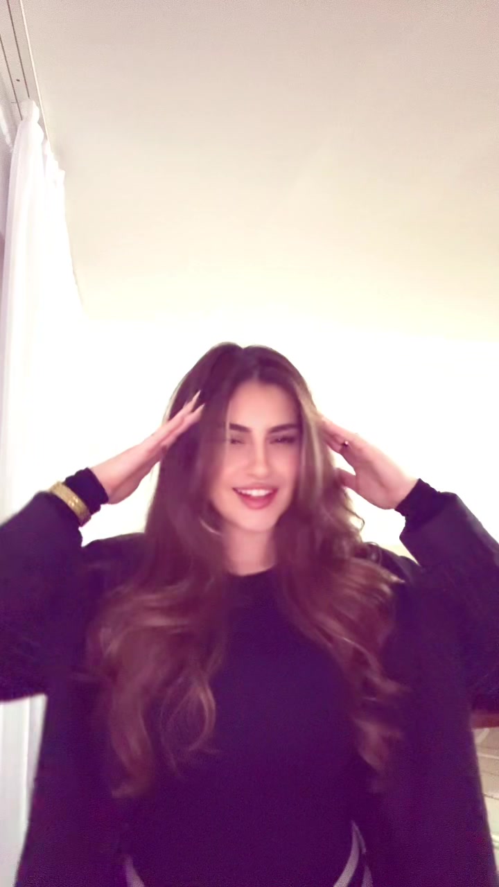 @Loresa