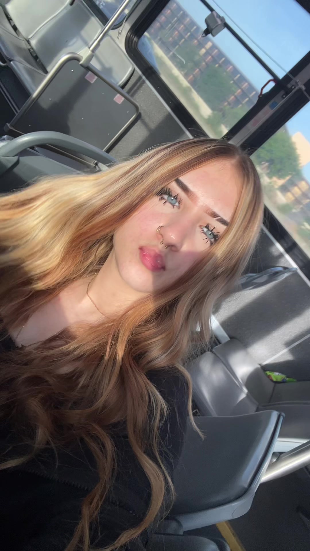 @💋.