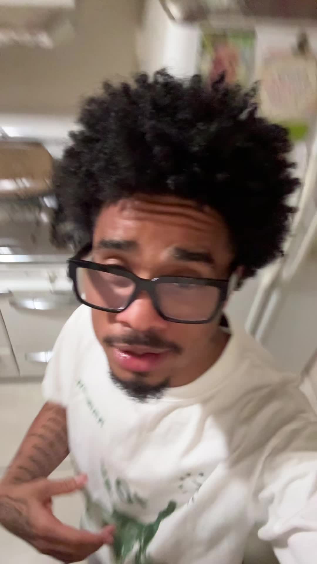 @Qu11zz