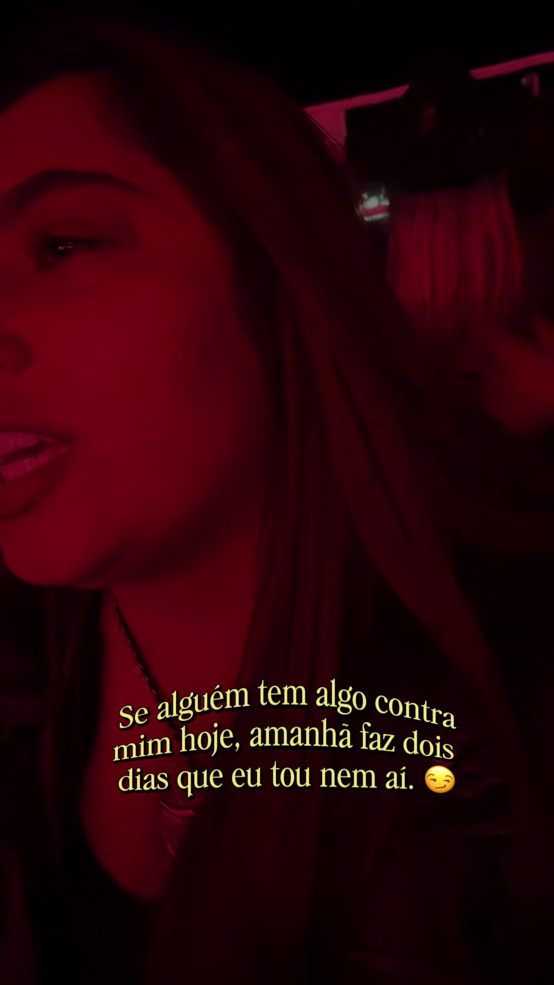 @Thainá