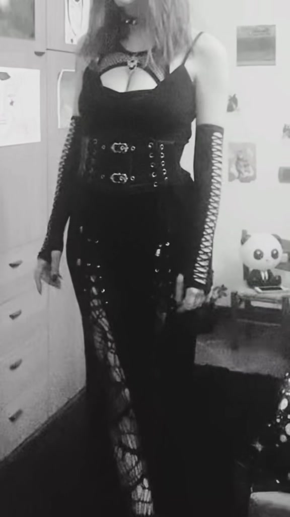 @🦇𝕷𝖚𝖓𝖆 𝖘𝖙𝖔𝖗𝖙𝖆 🌙