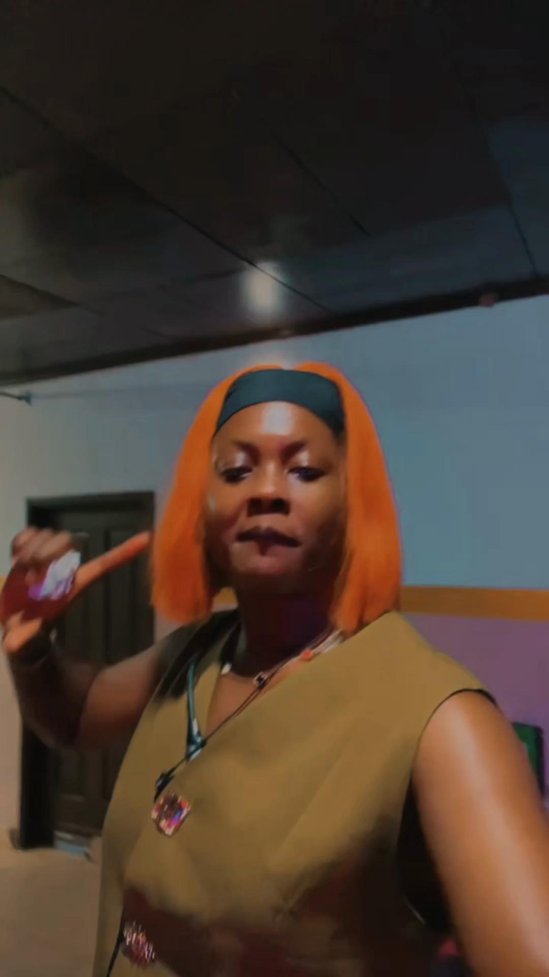 @Ivô mìlłîòñ ❤️~Jënñy àďa🎶