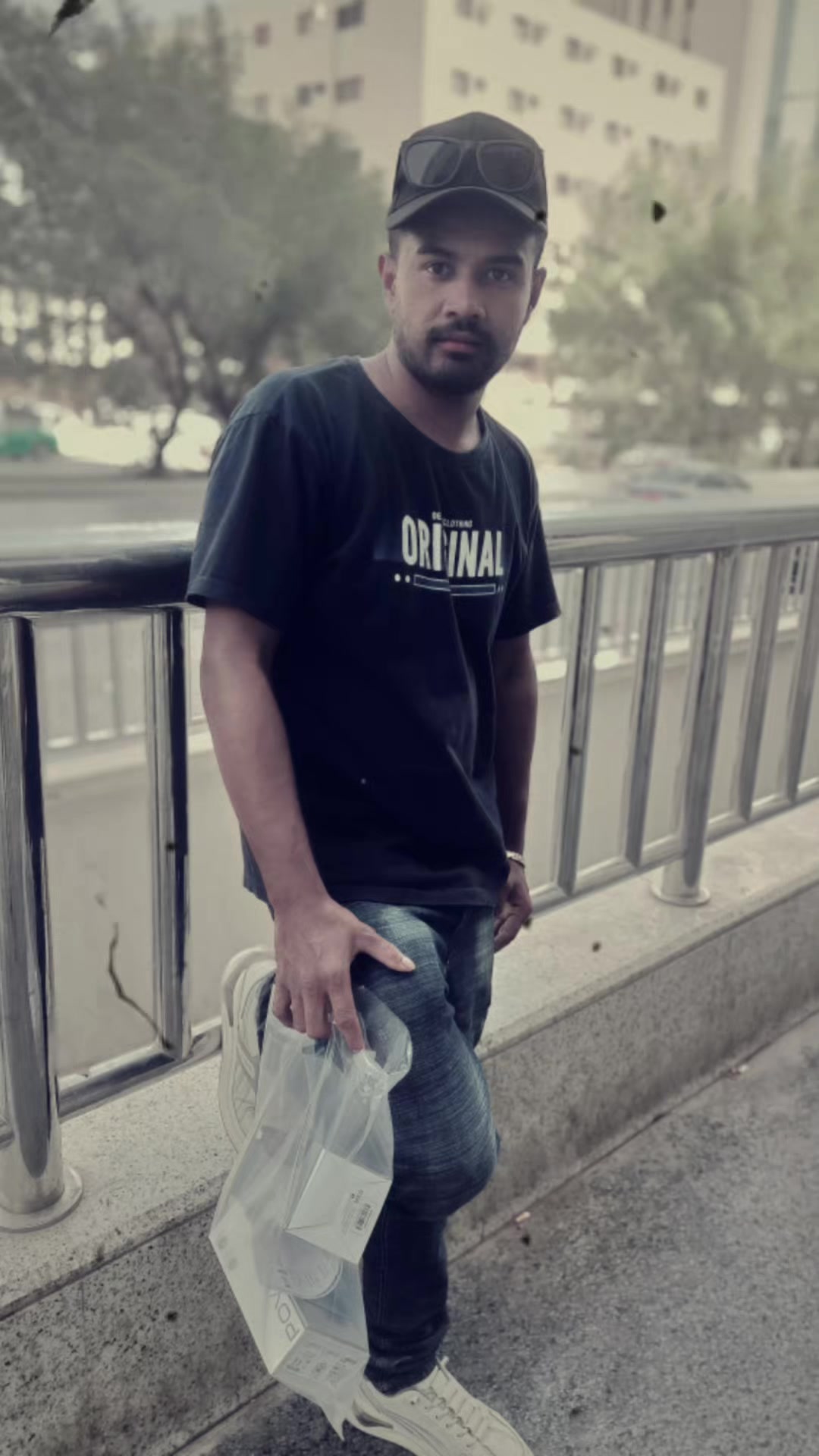@๛ ALONE ๛ KING๛