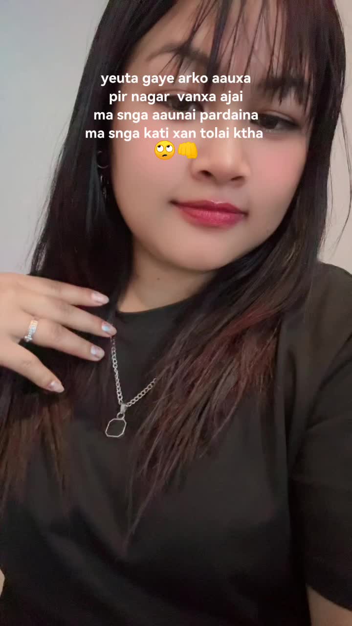@Alexa 😘Adhkari 🫡