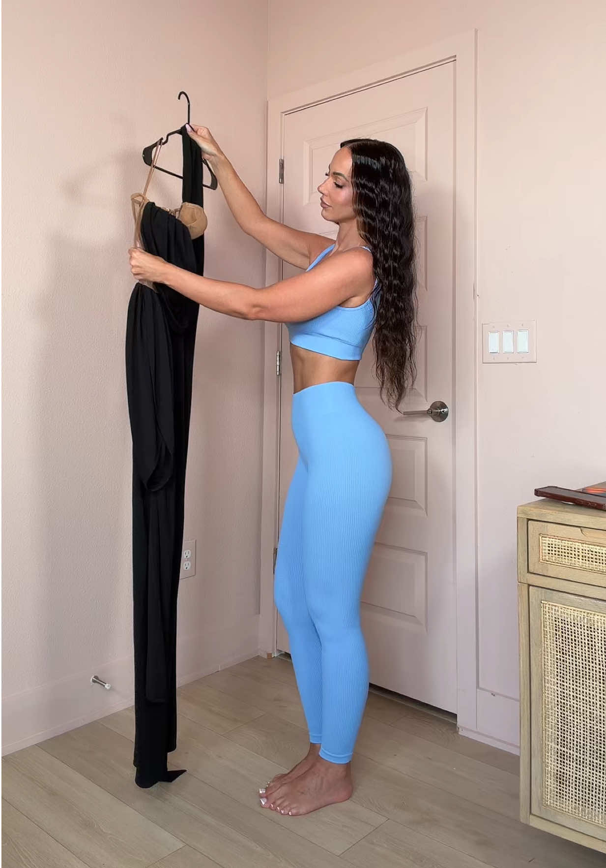 @Danielle’s Closet 🦋
