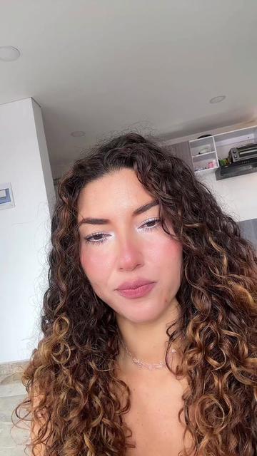@Veronicanelangi