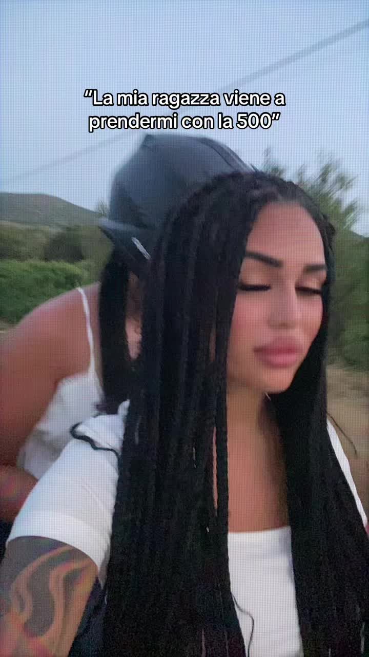 @🫦