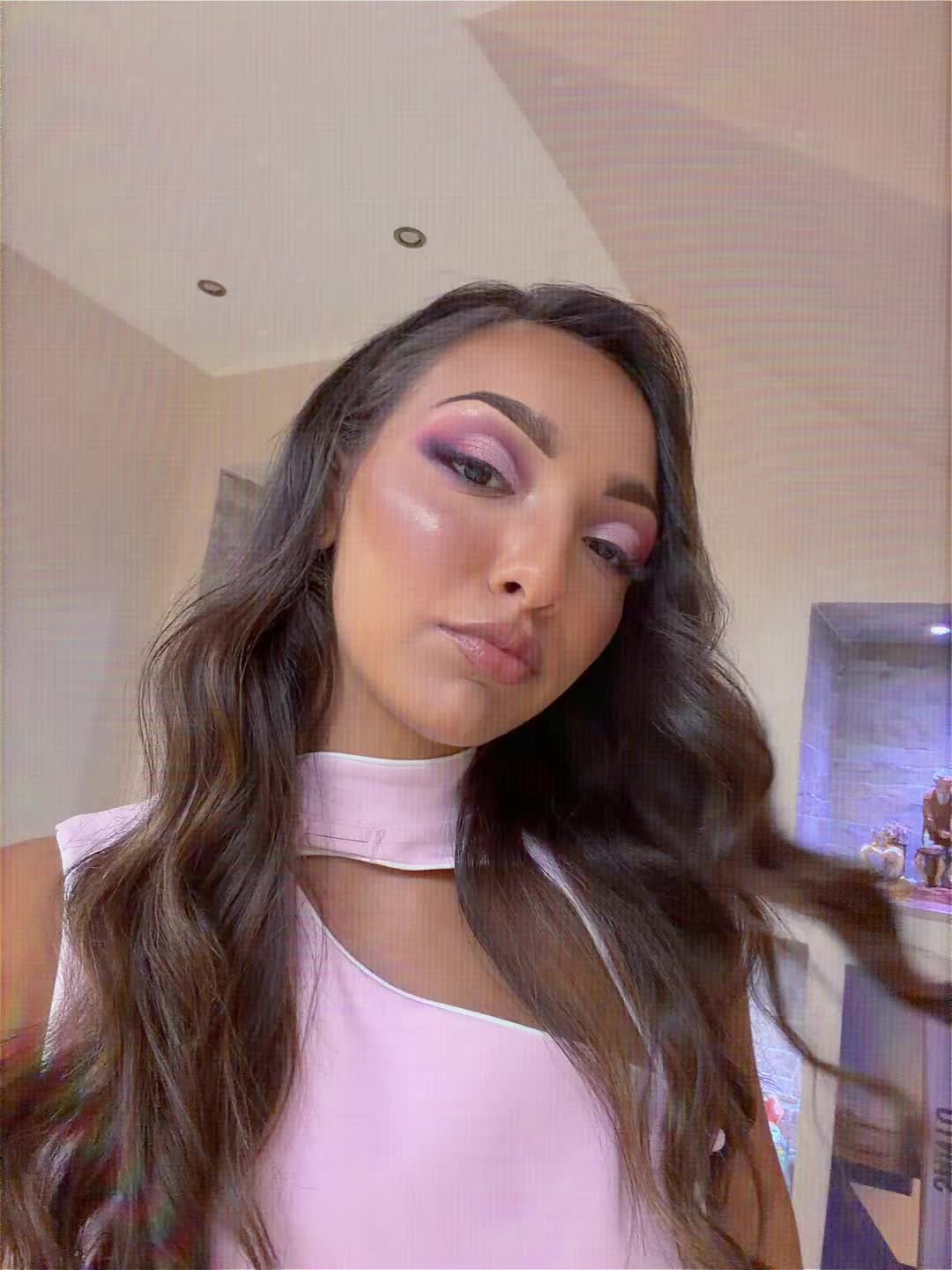 @𝓖𝓲𝓾𝓼𝔂 𝓛𝓪𝓾𝓭𝓪𝓷𝓲 🌙